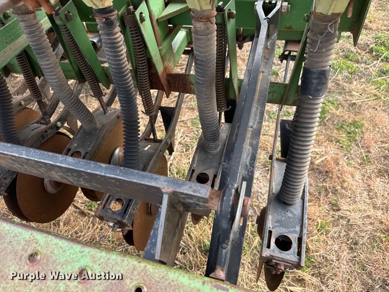image for item NA9928 Great Plains Full Press 30 grain drill