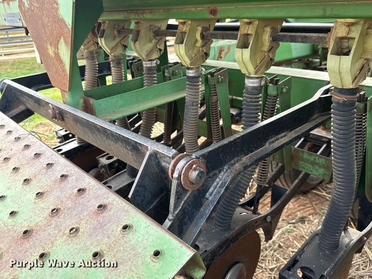 image for item NA9928 Great Plains Full Press 30 grain drill