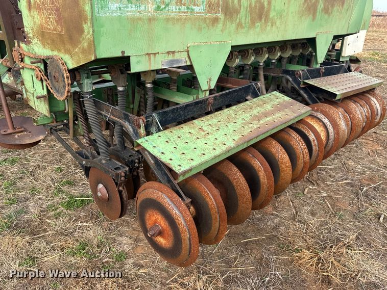 image for item NA9928 Great Plains Full Press 30 grain drill