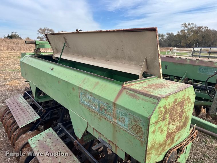 image for item NA9928 Great Plains Full Press 30 grain drill