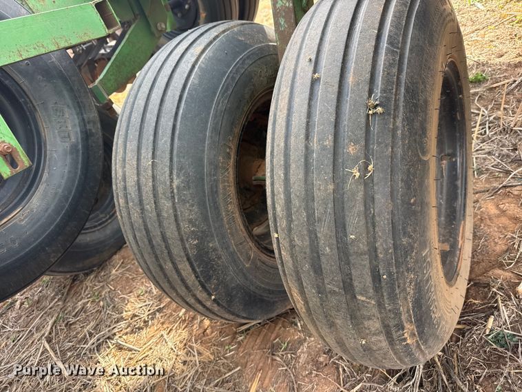 image for item NA9928 Great Plains Full Press 30 grain drill