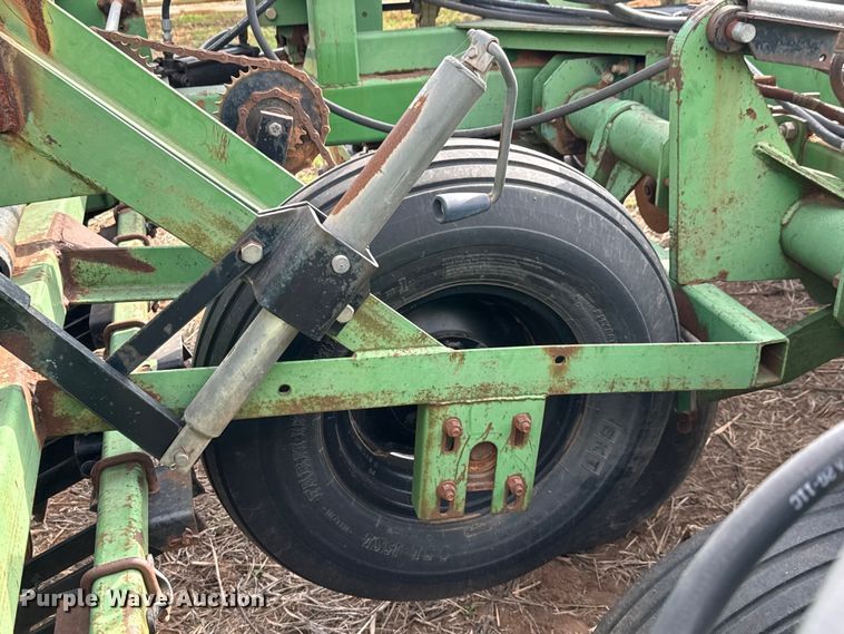 image for item NA9928 Great Plains Full Press 30 grain drill