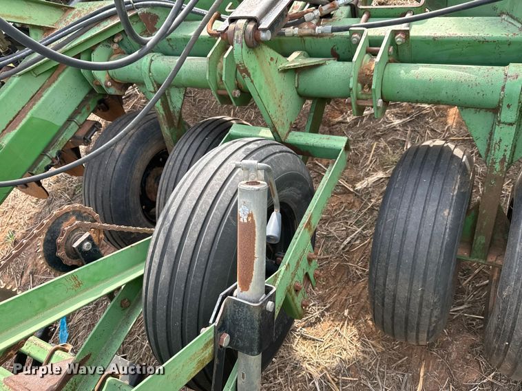 image for item NA9928 Great Plains Full Press 30 grain drill