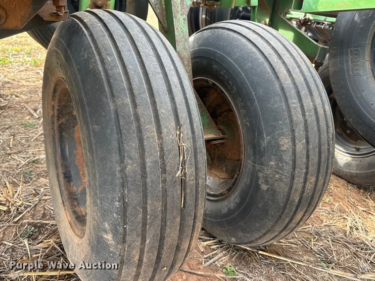 image for item NA9928 Great Plains Full Press 30 grain drill