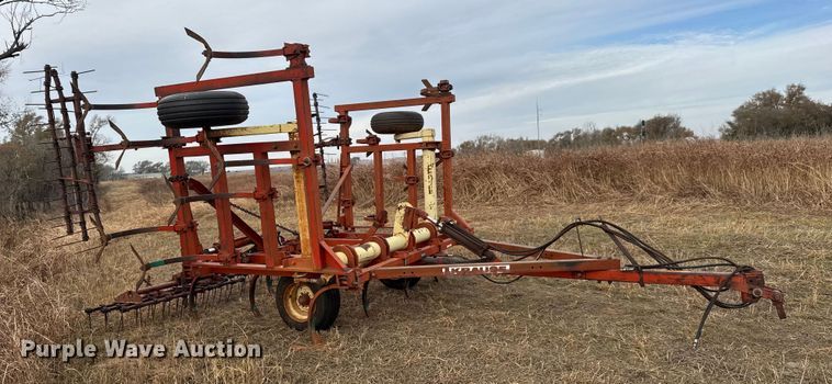 image for item NA9930 Krause 732A field cultivator