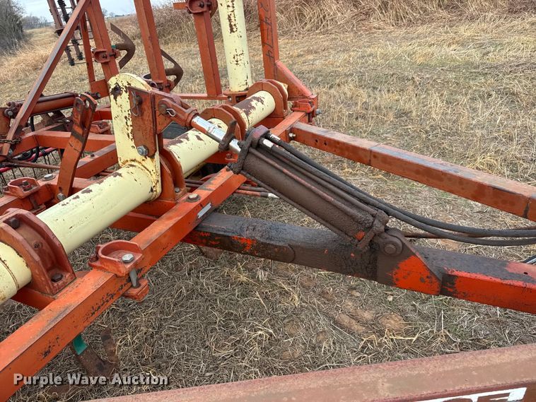 image for item NA9930 Krause 732A field cultivator