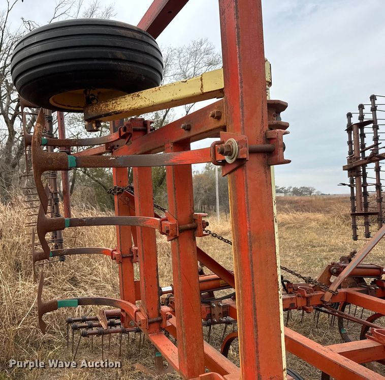 image for item NA9930 Krause 732A field cultivator