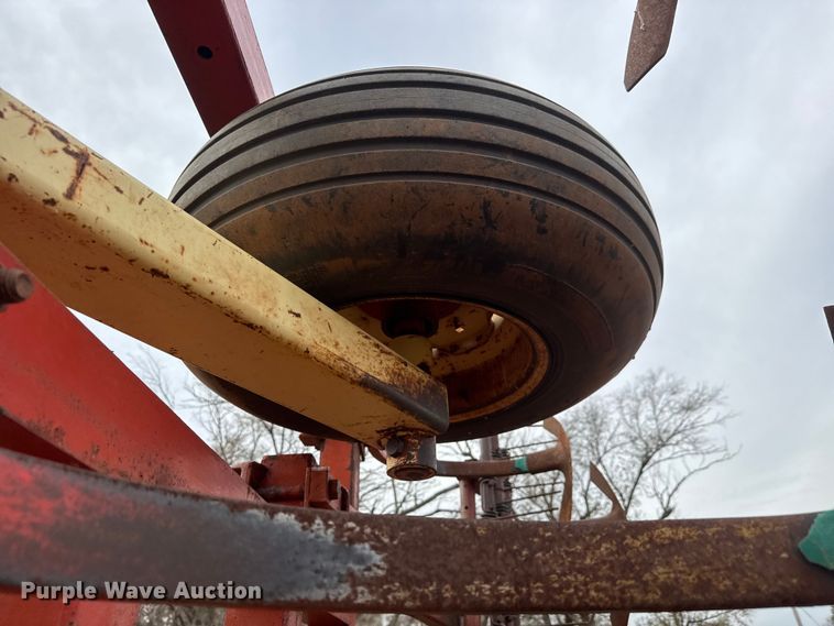 image for item NA9930 Krause 732A field cultivator