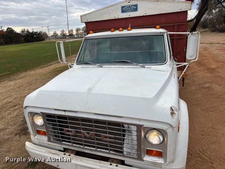 image for item NA9931 1972 GMC 6500 Custom grain truck