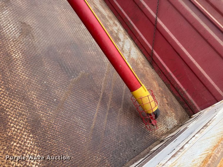 image for item NA9931 1972 GMC 6500 Custom grain truck