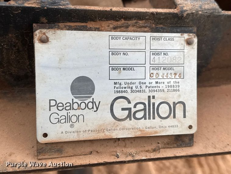 image for item NA9931 1972 GMC 6500 Custom grain truck