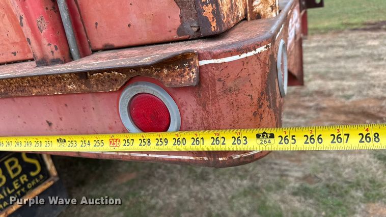 image for item NA9932 1975 Ford 750 grain truck