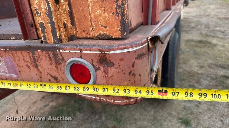 image for item NA9932 1975 Ford 750 grain truck