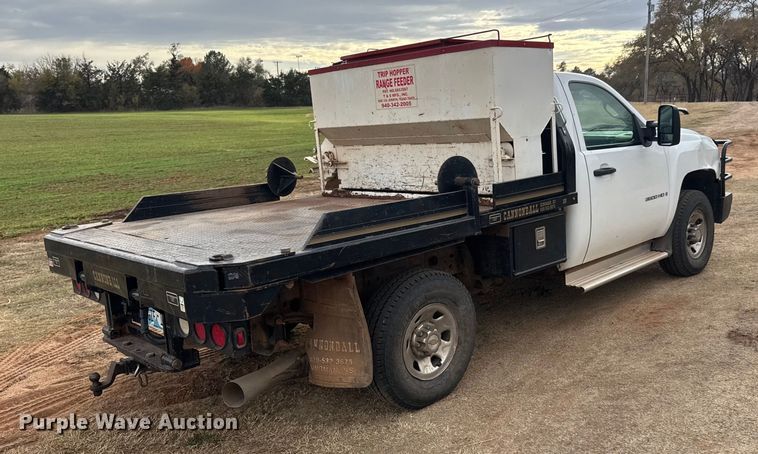 image for item NA9933 2009 Chevrolet Silverado 3500 HD dump bale bed pickup truck