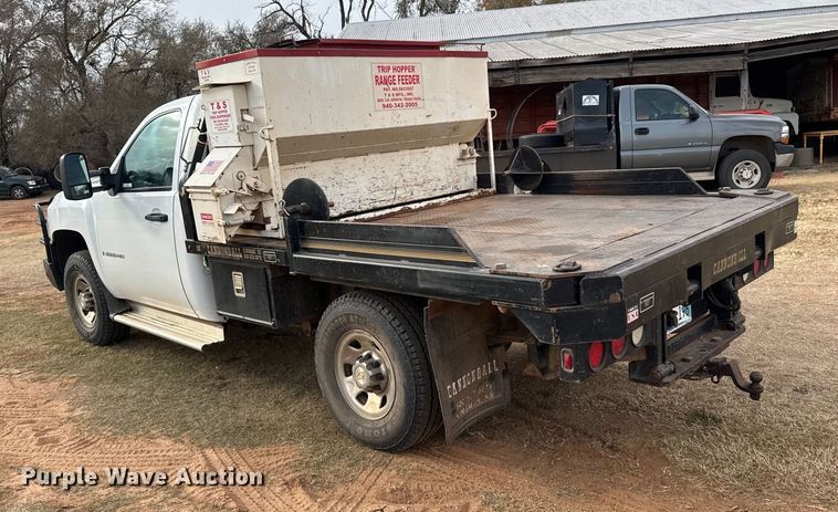 image for item NA9933 2009 Chevrolet Silverado 3500 HD dump bale bed pickup truck