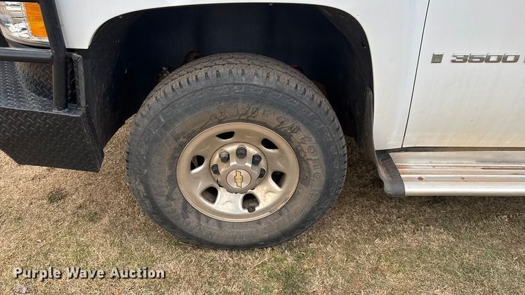 image for item NA9933 2009 Chevrolet Silverado 3500 HD dump bale bed pickup truck