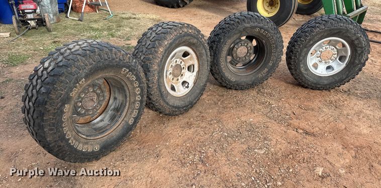 image for item NA9933 2009 Chevrolet Silverado 3500 HD dump bale bed pickup truck