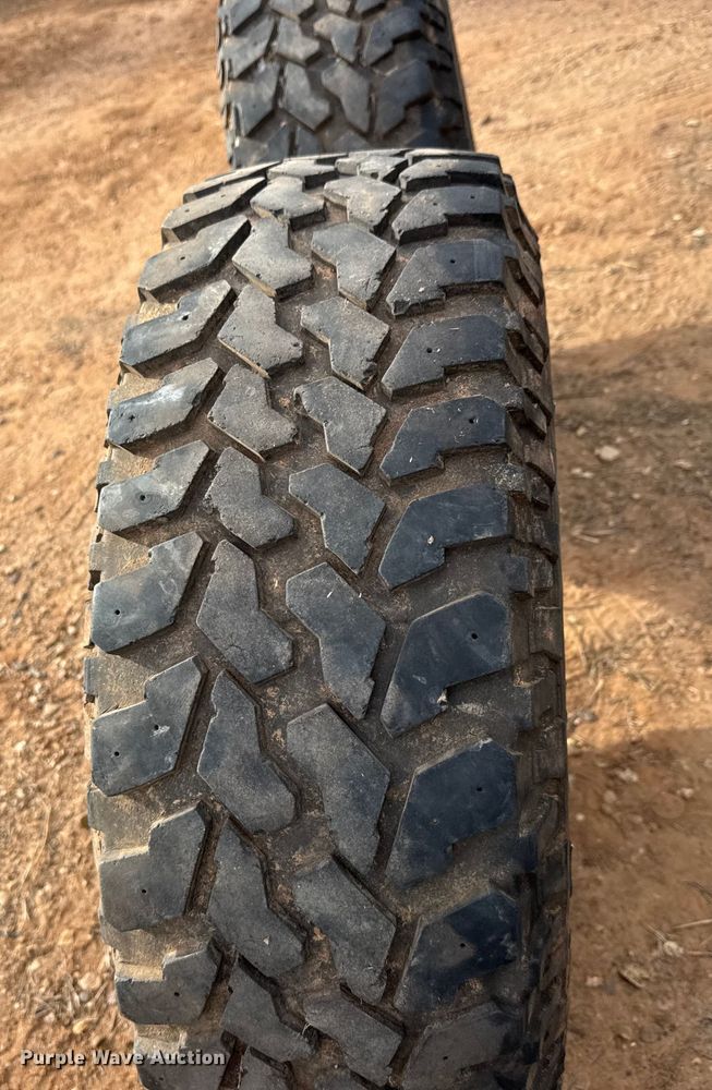 image for item NA9933 2009 Chevrolet Silverado 3500 HD dump bale bed pickup truck