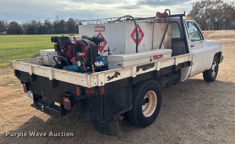 image for item NA9934 1982 Chevrolet C30 Scottsdale flatbed pickup truck