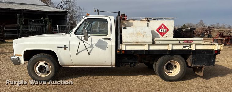 image for item NA9934 1982 Chevrolet C30 Scottsdale flatbed pickup truck