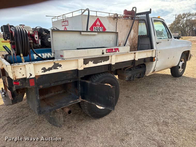 image for item NA9934 1982 Chevrolet C30 Scottsdale flatbed pickup truck