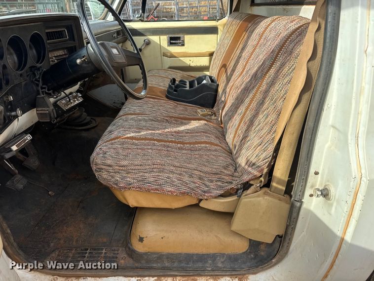 image for item NA9934 1982 Chevrolet C30 Scottsdale flatbed pickup truck