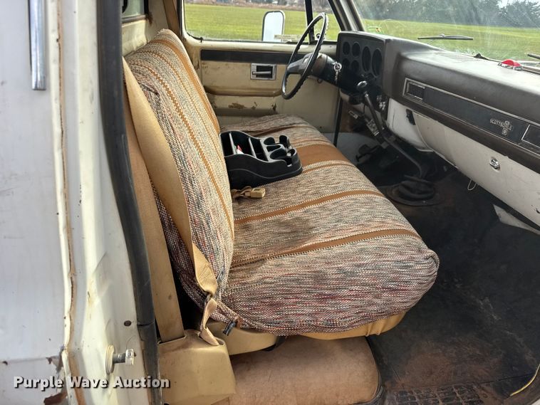 image for item NA9934 1982 Chevrolet C30 Scottsdale flatbed pickup truck