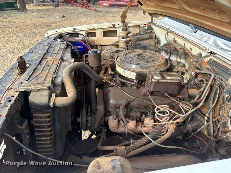 image for item NA9934 1982 Chevrolet C30 Scottsdale flatbed pickup truck