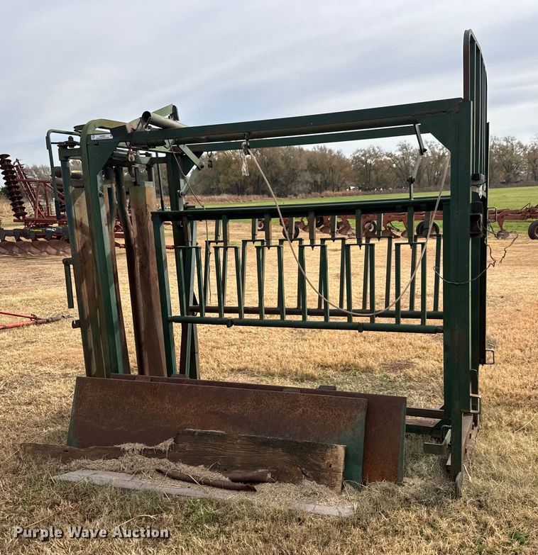 image for item NA9935 Livestock equipment