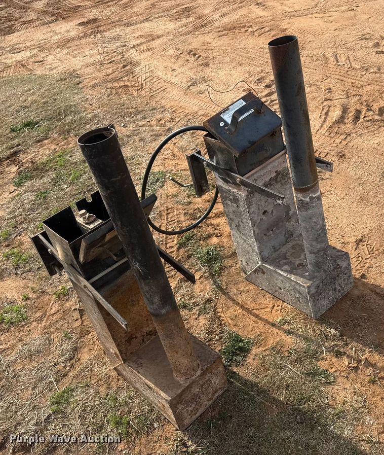 image for item NA9935 Livestock equipment