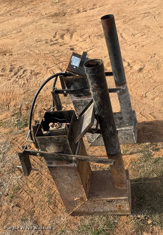 image for item NA9935 Livestock equipment