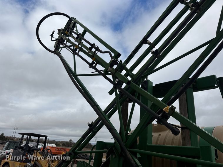image for item NA9961 Great Plains CF500 sprayer
