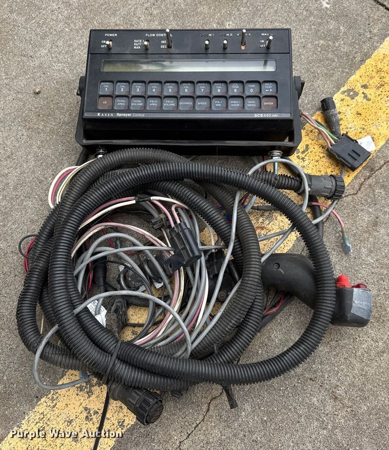 image for item NA9961 Great Plains CF500 sprayer