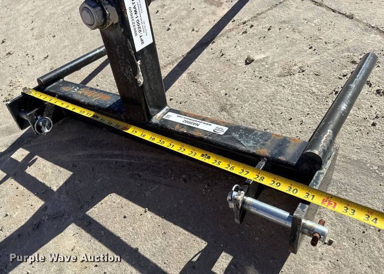 image for item NA9992 Tri-L 3PT-2200 I-Match bale spear