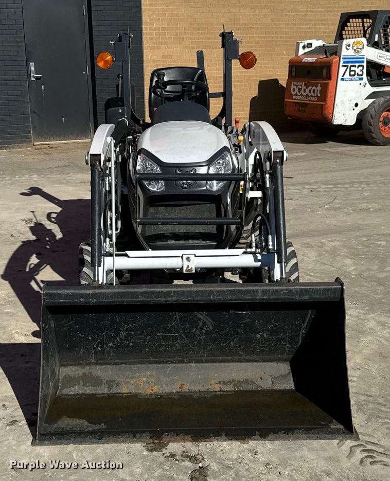 image for item NA9999 2021 Bobcat CT1025 MFWD tractor