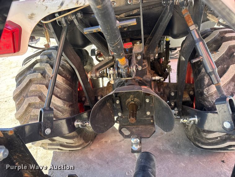 image for item NA9999 2021 Bobcat CT1025 MFWD tractor