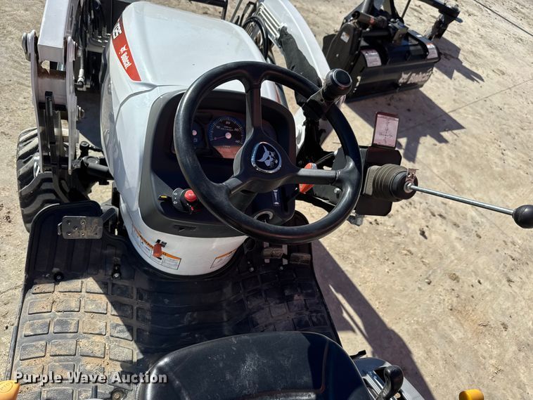 image for item NA9999 2021 Bobcat CT1025 MFWD tractor