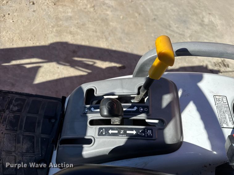 image for item NA9999 2021 Bobcat CT1025 MFWD tractor