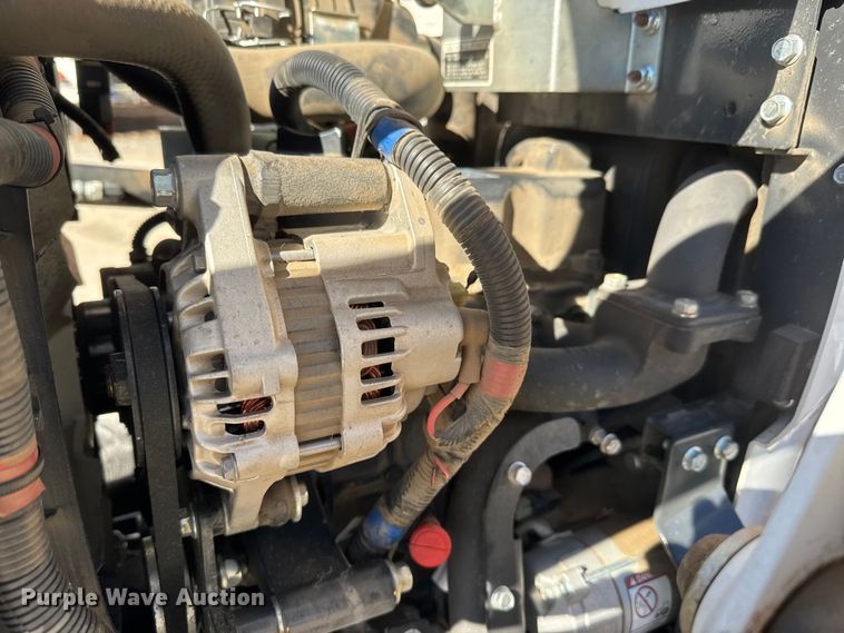 image for item NA9999 2021 Bobcat CT1025 MFWD tractor