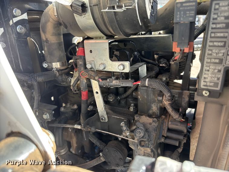 image for item NA9999 2021 Bobcat CT1025 MFWD tractor