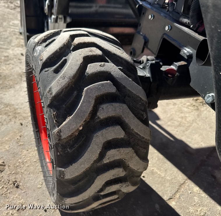 image for item NA9999 2021 Bobcat CT1025 MFWD tractor