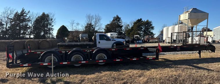 image for item NB9021 2019 Neville Built sprayer trailer