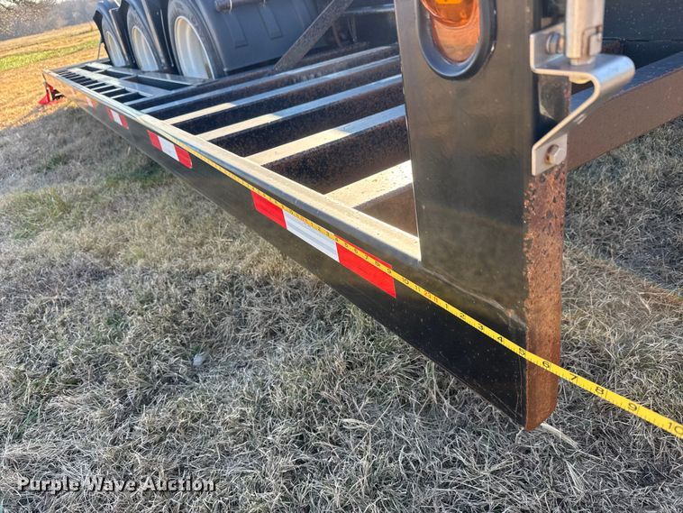 image for item NB9021 2019 Neville Built sprayer trailer