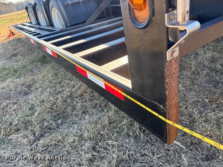 image for item NB9021 2019 Neville Built sprayer trailer