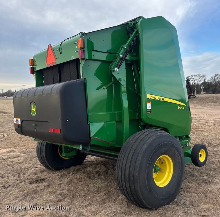image for item NB9023 2020 John Deere 560R round baler