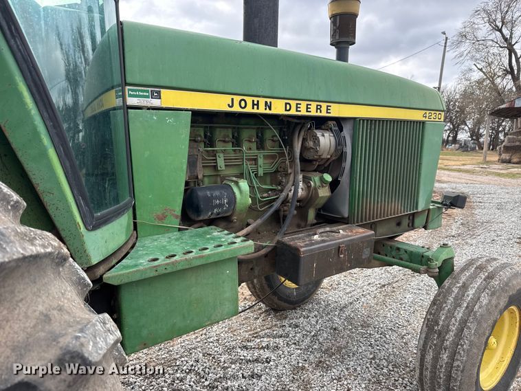 image for item NB9025 1975 John Deere 4230 tractor
