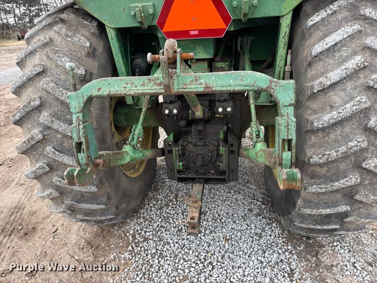 image for item NB9025 1975 John Deere 4230 tractor