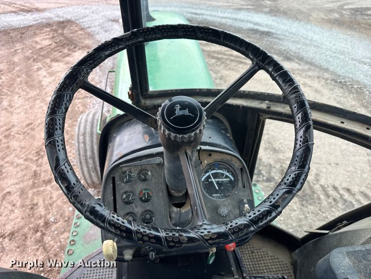 image for item NB9025 1975 John Deere 4230 tractor