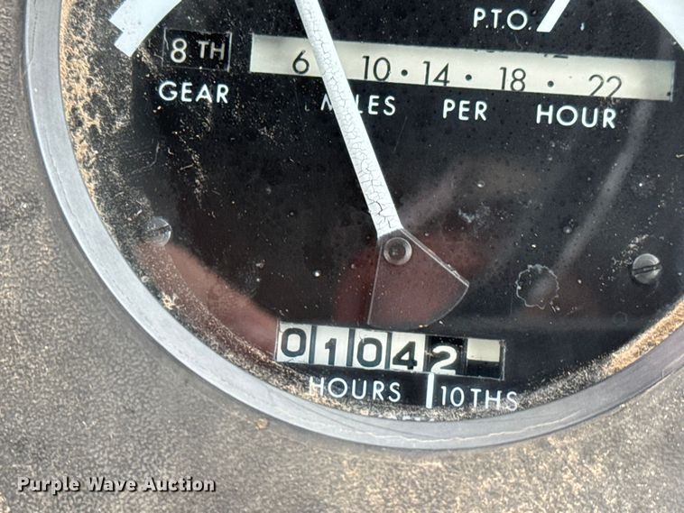 image for item NB9025 1975 John Deere 4230 tractor