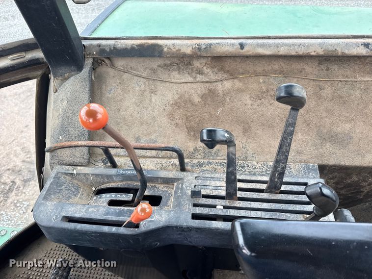 image for item NB9025 1975 John Deere 4230 tractor